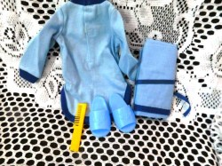 blue outfit back